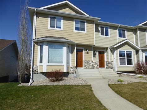 Houses for rent rocky mountain house  3 bedrooms (71 homes) $188,491